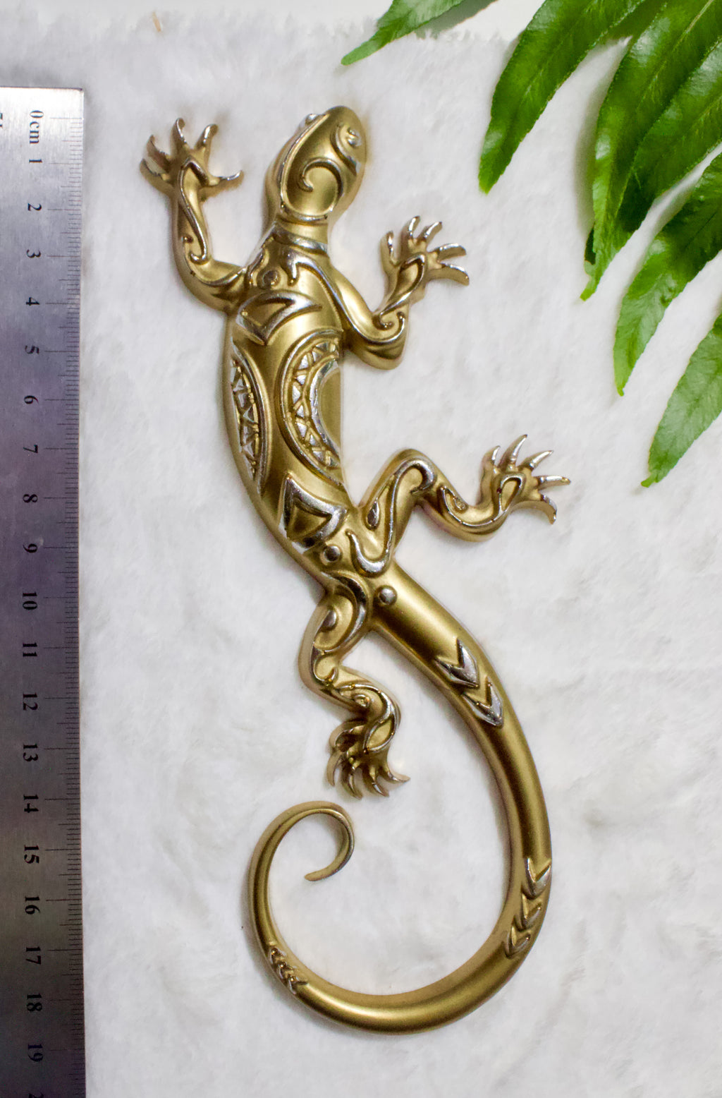 Gold & Bronze Tribal Resin Gecko — Handcrafted Magnet